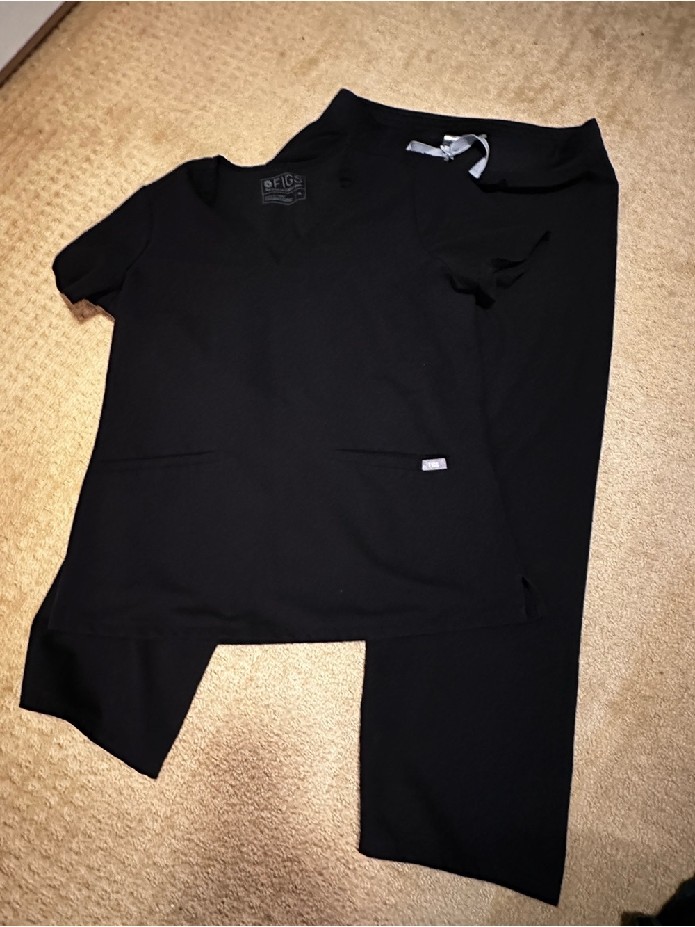 Figs Black Women's V-Neck Scrub Top & Pants
